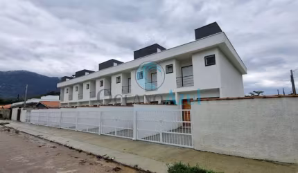 Sobrado novo em Massaguaçu  -  Caraguatatuba