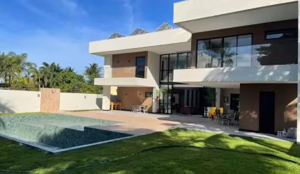 Casa 5/4 sendo 4 suítes, 624 m² por R$ 5.000.000 - Busca Vida - Camaçari/BA