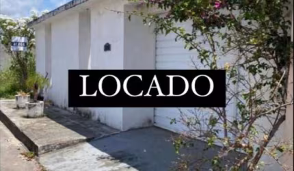 Casa com 2 dormitórios para alugar,  por R$ 1.200/ano - Portal de Arembepe