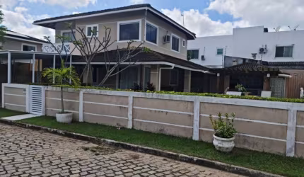 Oportunidade! Casa com 4 suítes. Piscina! Condomínio Spazio Vilas- Buraquinho-Lauro de Freitas