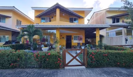 Casa maravilhosa com 3 suítes, em Condomínio Fechado Foz do Joanes   - Praia de  Buraquinho -Lauro de Freitas