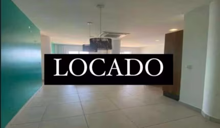 Apartamento térreo, frente mar, 3/4 sendo 1 suíte com closet. Arembepe