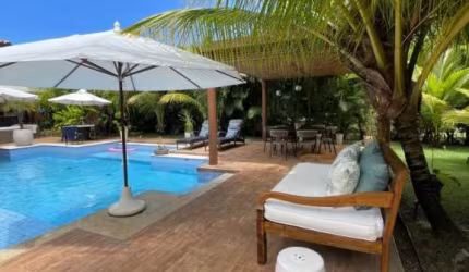 Luxuosa casa com 5 suítes. Porteira Fechada  em Costa de Sauipe . Condomínio Quintas de Sauipe Laguna.
