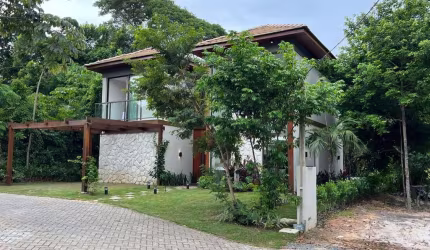 Casa à Venda (porteira fechada) no Condomínio Fazenda Praia do Forte - Açu da Torre.