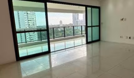 Belíssimo apartamento à venda no Condomínio Le Parc