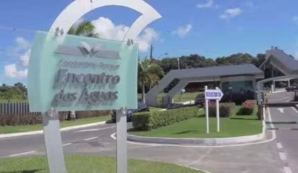 Excelente terreno á venda, 4.000m2 com fundo para lagoa. Condomínio Parque Encontro das Águas