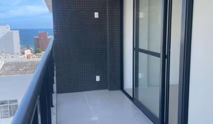 Apresento este belíssimo apartamento de quarto e sala com varanda, situado na Barra