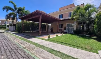 Casa belíssima  a venda com 4 quartos sendo 2 suítes. Localizada no Condomínio Port Saint Marine - Stella Maris
