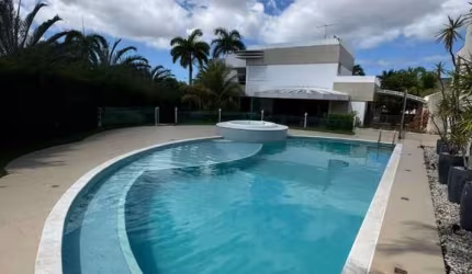 Belíssima casa disponível para locação no Alphaville 2 Salvador