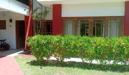 Oportunidade- Village  Térreo no Village das Acácias, Piscinas Naturais - 2 suítes - PORTEIRA FECHADA