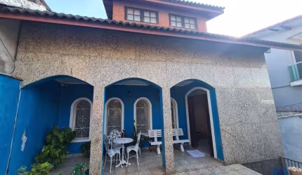 SOBRADO À VENDA, 4 DORMITÓRIOS, SUÍTE COM CLOSET DUPLO, 338 M² DE AC, 4 VAGAS, POR R$ 1.000.000,00