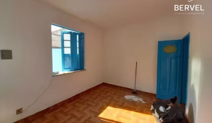 Casa com 2 quartos para alugar na dos Lilases, 11, Vila Valqueire, Rio de Janeiro por R$ 1.500