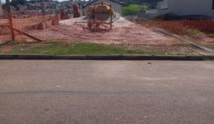 TERRENO À VENDA NO RESIDENCIAL DOS IPES COM 250m²!