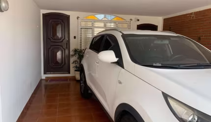 CASA RESIDENCIAL DE 3 QUARTOS COM CHURRASQUEIRA E EDÍCULA EM JUNDIAÍ!