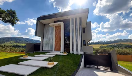 CASA À VENDA COM 04 SUÍTES NO CONDOMÍNIO ALPHAVILLE, JUNDIAÍ-SP!