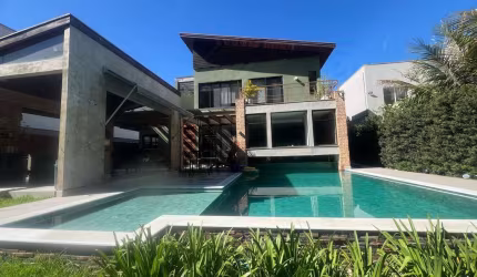 ÓTIMA CASA COM 03 SUÍTES À VENDA, NO PORTAL DO PARAÍSO II, JUNDIAÍ-SP!!
