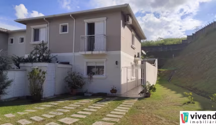 CASA DE CONDOMÍNIO COM 03 QUARTOS, NO ENGORDADOURO!!!