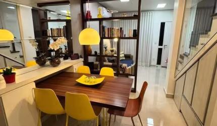 CASA COM 2 QUARTOS EM CONDOMÍNIO FECHADO - CAMINHOS DA SERRA!