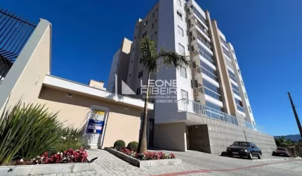 Apartamento à venda com 3 dormitórios suíte no bairro das Nações em Timbó-SC