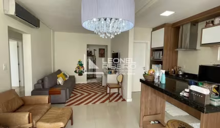 Apartamento à venda com 3 dormitórios no bairro das Naçoes em Timbó-SC