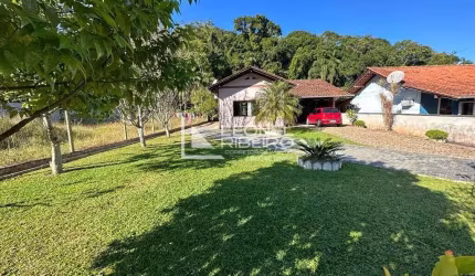 Casa com 3 dormitórios à venda no bairro Quintino em Timbó/SC