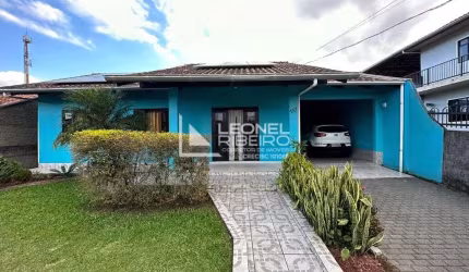 Casa à venda com 3 dormitórios no bairro Fritz Lorenz em Timbó/SC