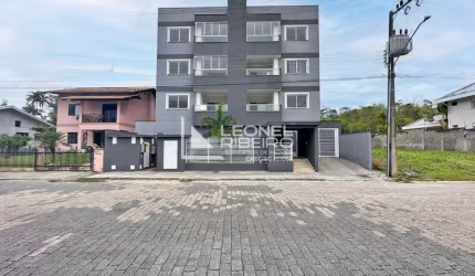 Apartamento à venda com 2 dormitórios no bairro Padre Martinho em Timbó-SC