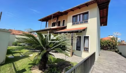 Casa com 3 dormitórios à venda, 240 m²  no bairro Das Nações em Timbó/SC.