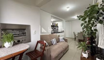 Apartamento à venda com 3 dormitórios no bairro Dos Estados  em Timbó-SC