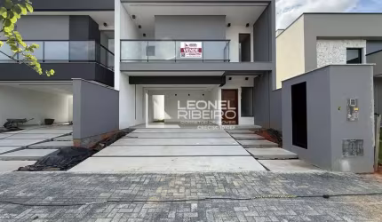 Casa Sobrado com 3 dormitórios à venda, 147,75m² no bairro Quintino em Timbó/SC