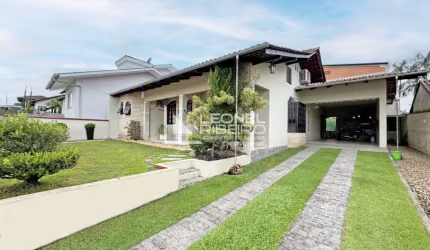Casa com 2 dormitórios à venda no bairro Das Nações - Timbó/SC