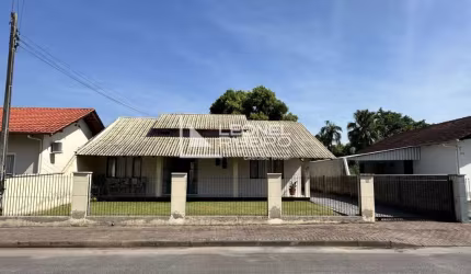 Casa com 3 dormitórios à venda no bairro Das Nações - Timbó/SC
