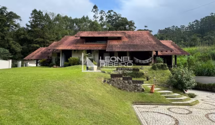 Casa com 4 dormitórios à venda, 360,40 m² no bairro Barra São João-Benedito Novo/SC