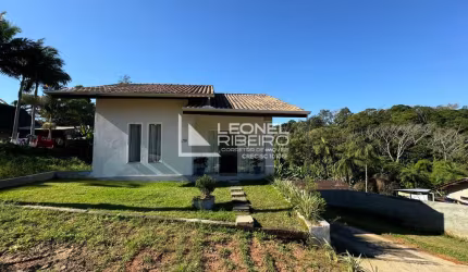 Casa com 2 dormitórios, 147,57m² à venda no bairro Das Capitais em Timbó/SC