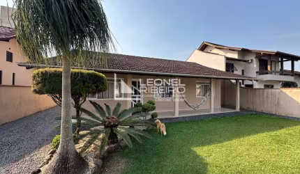 Casa com 3 dormitórios à venda, 146 m² no bairro Das Nações - Timbó/SC