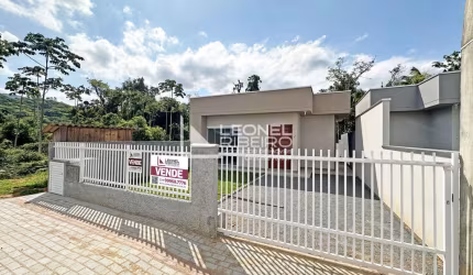 Casa com 2 dormitórios à venda, 71 m² no bairro Divinéia em Rio dos Cedros-SC