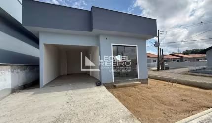 Casa com 2 dormitórios à venda, 71,22m² no bairro Araponguinhas em Timbó - SC