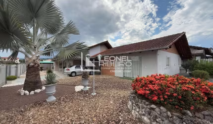 Casa com 3 dormitórios à venda, 189 m² no bairro Das Nações - Timbó/SC