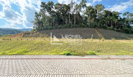 Terreno à venda, 450 m² no bairro Araponguinhas em Timbó/SC