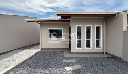 Casa com 2 dormitórios à venda, 58,83 m² no bairro Divinéia em Rio dos Cedros-SC