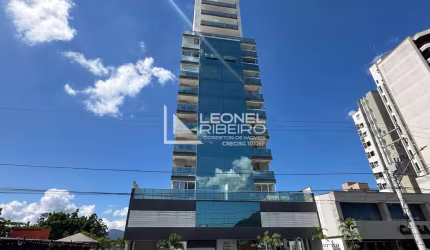 Apartamento com 3 dormitórios suítes à venda, 159,60 m² no bairro Centro em Timbó/SC