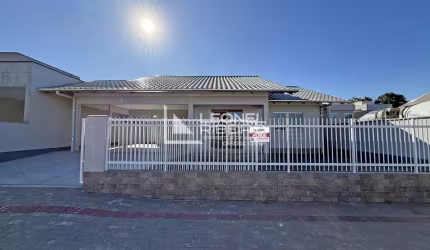 Casa à venda com 3 dormitórios, 165,80 m² no bairro Benedito na cidade de Indaial - SC