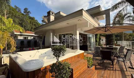 Casa Alto Padrão com 3 dormitórios à venda, 217,54 m² no bairro Padre Martinho Stein em Timbó/SC