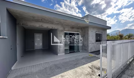 Casa com 2 dormitórios à venda, 76,11 m² no bairro Divinéia em Rio dos Cedros/SC