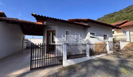 Casa com 2 dormitórios à venda, 70,88 m² no bairro Das Capitais em Timbó-SC
