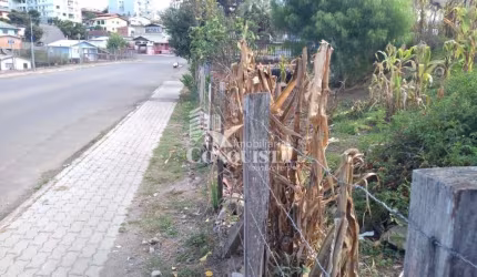 Terreno à venda na Rua Treze de Junho, 450, São Cristóvão, Caxias do Sul por R$ 1.300.000