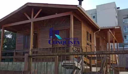 Casa com 3 quartos à venda na Rua Camila Baggio Bacchi, 927, Ana Rech, Caxias do Sul por R$ 550.000