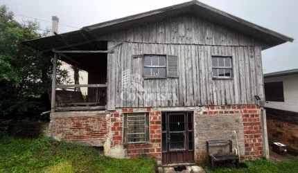 Casa com 4 quartos à venda na Rua Francisco Cipriani, 446, Serrano, Caxias do Sul por R$ 319.000