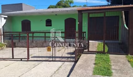 Casa com 3 quartos à venda na Rosa Helena Signora, 14, Cidade Nova, Caxias do Sul por R$ 350.000