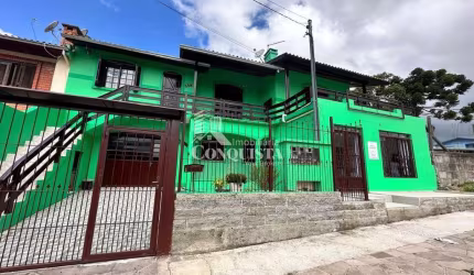 Casa com 5 quartos à venda na Avenida Serrano Santo Antônio, 558, Serrano, Caxias do Sul por R$ 580.000